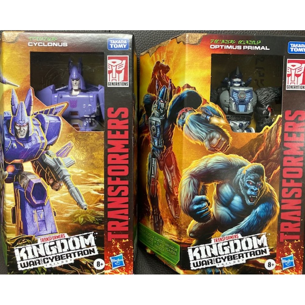 Hasbro Transformers Kindgom WFC-K8 Optimus Primal + WFC-K9 Cyclonus 