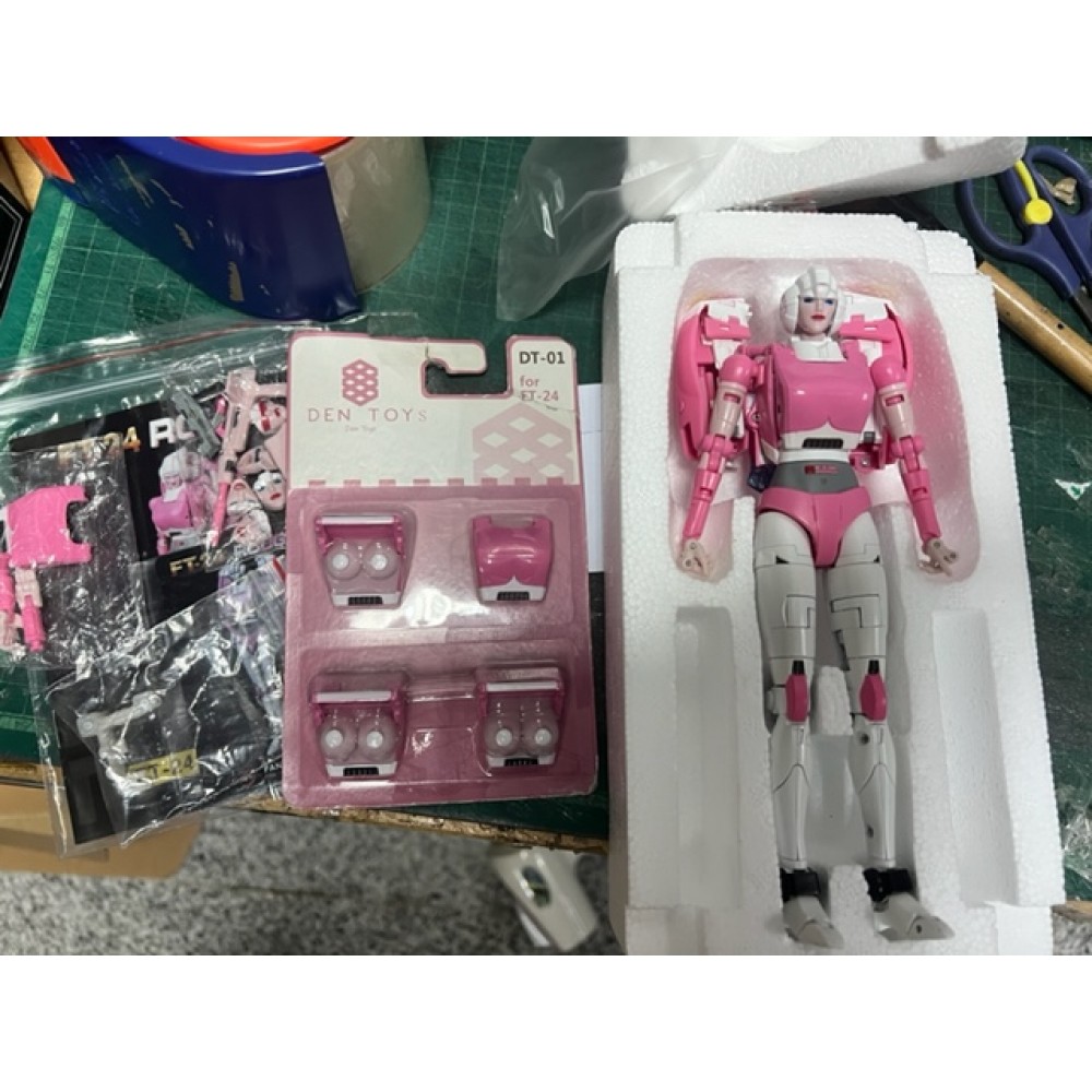 FansToys FT-24 Rouge (used) FREE extra chest  