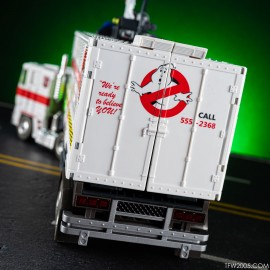 TakaraTomy MP-10G Ecto-35 Optimus Prime  Transformers x Ghostbusters 