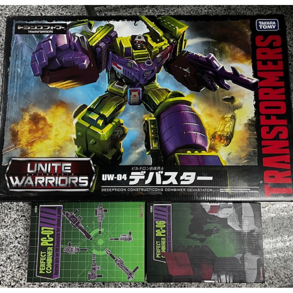 TakaraTomy Transformers Unite Warriors UW-04 - Devastator + PC06 +PC07